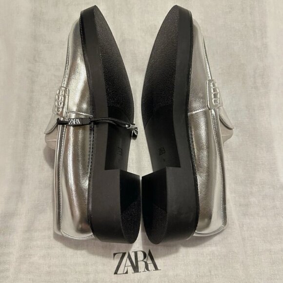 New Zara Metallic Silver Flat Round Toe Loafers Size USA9 26,0CM  2528/210/210 main image 4